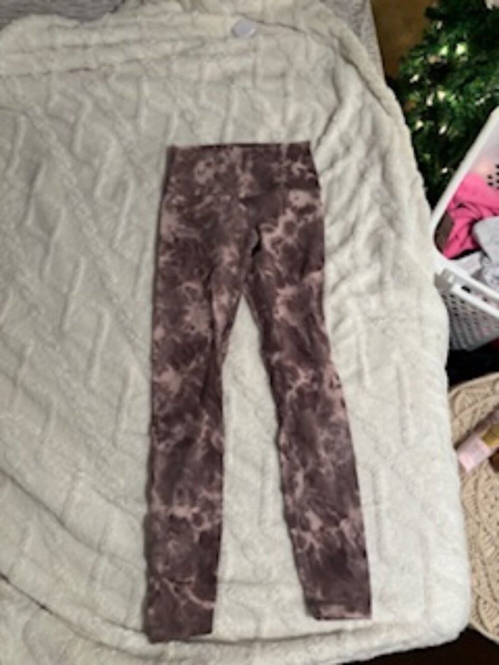 Lululemon diamond dye align leggings 28"